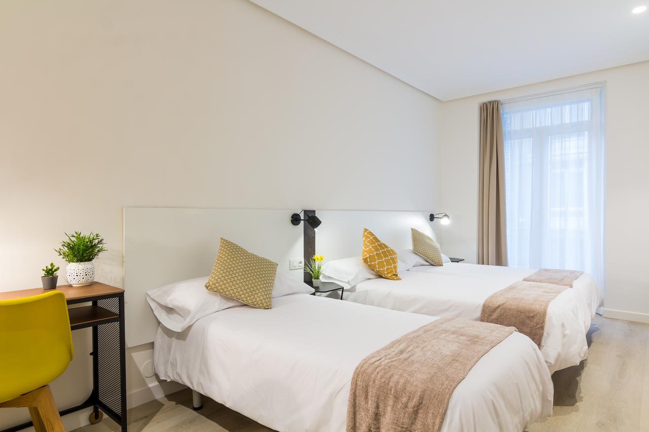 Pension Buenpas San Sebastián Exteriör bild